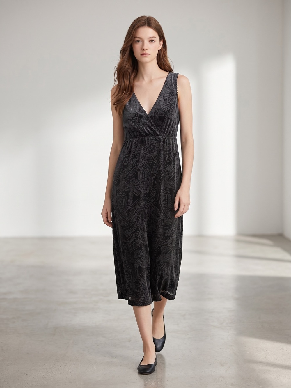Eddie Bauer velvet burn-out parsley print Whimsygoth style midi dress. Size 4